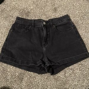 Pacsun Mom Short black jean shorts